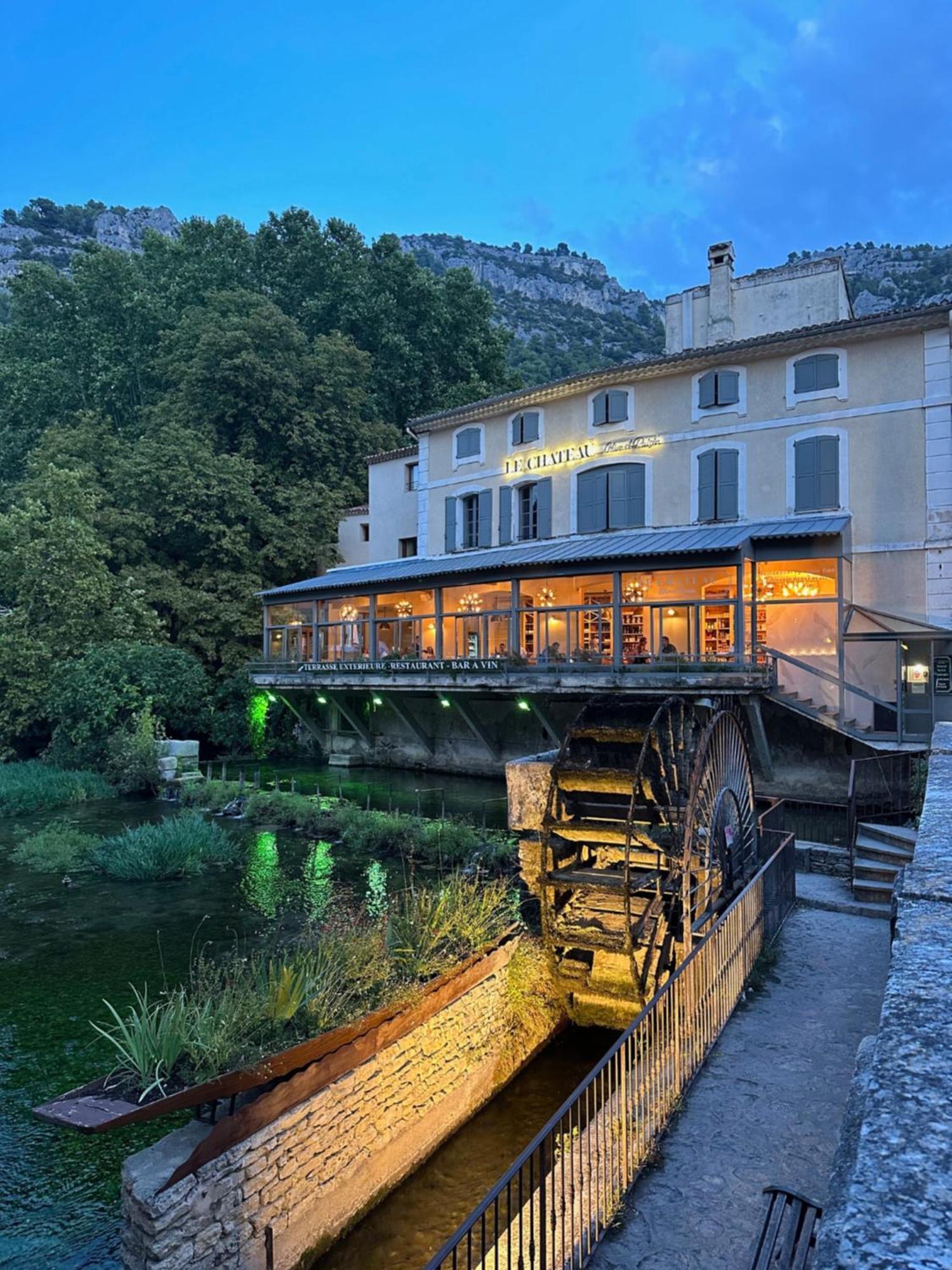 Le Chateau Olive Et Raisin Fontaine-de-Vaucluse Dış mekan fotoğraf